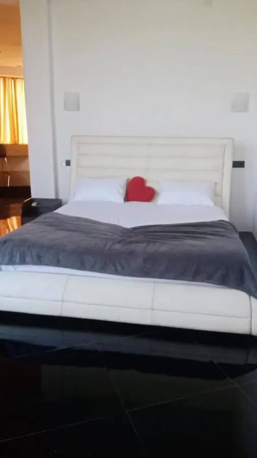 Guest house Qiqi Airport Villa Katunayake